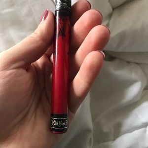 Kat Von D liquid matte OUTLAW